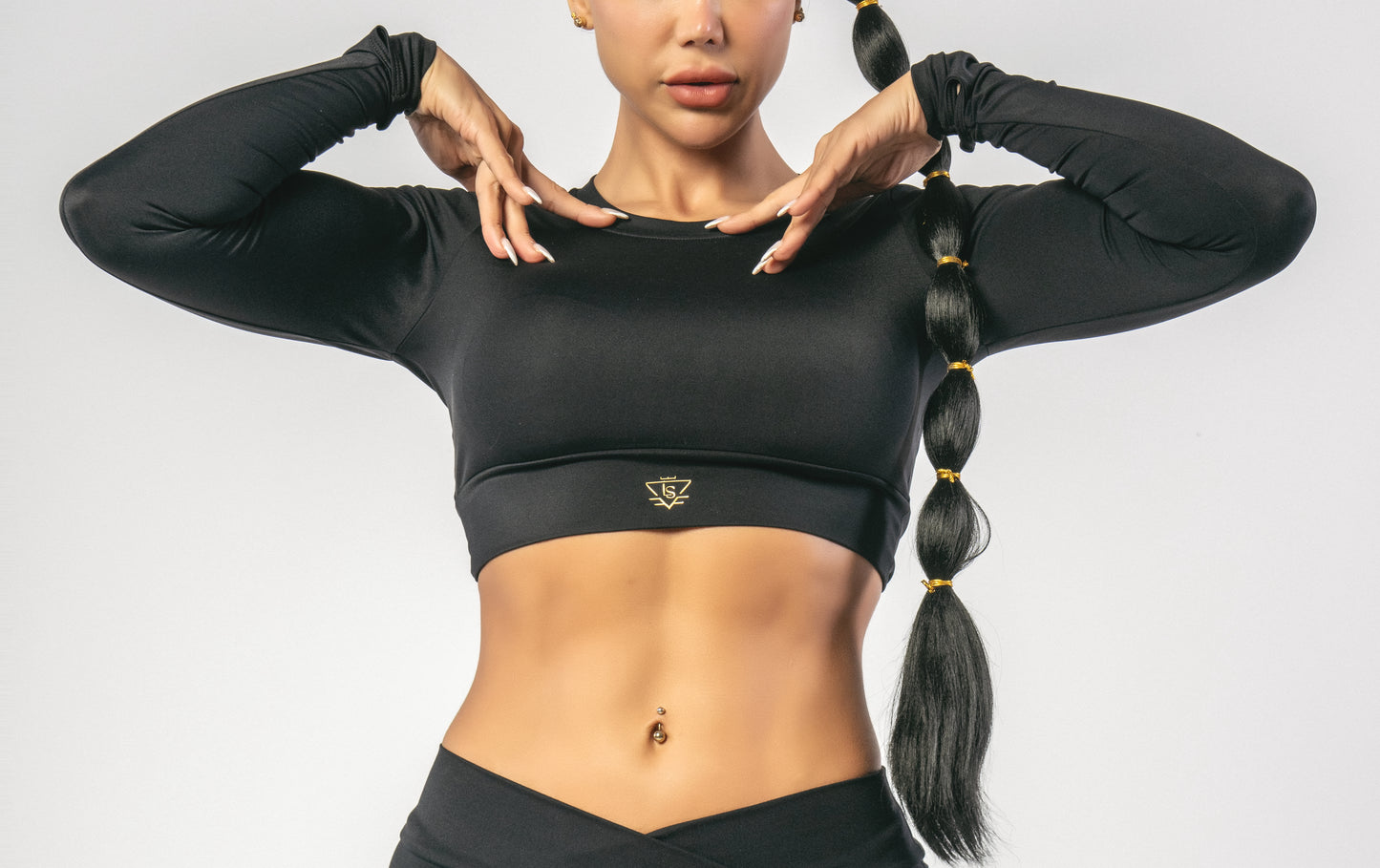 Long Sleeve Tri Cut Crop Top - Black