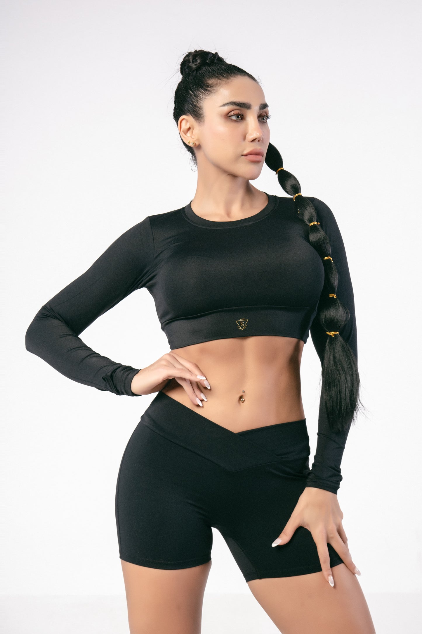 Long Sleeve Tri Cut Crop Top - Black