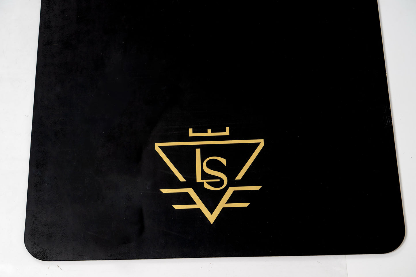 The Obsidian Yoga Mat - Lumière Edition